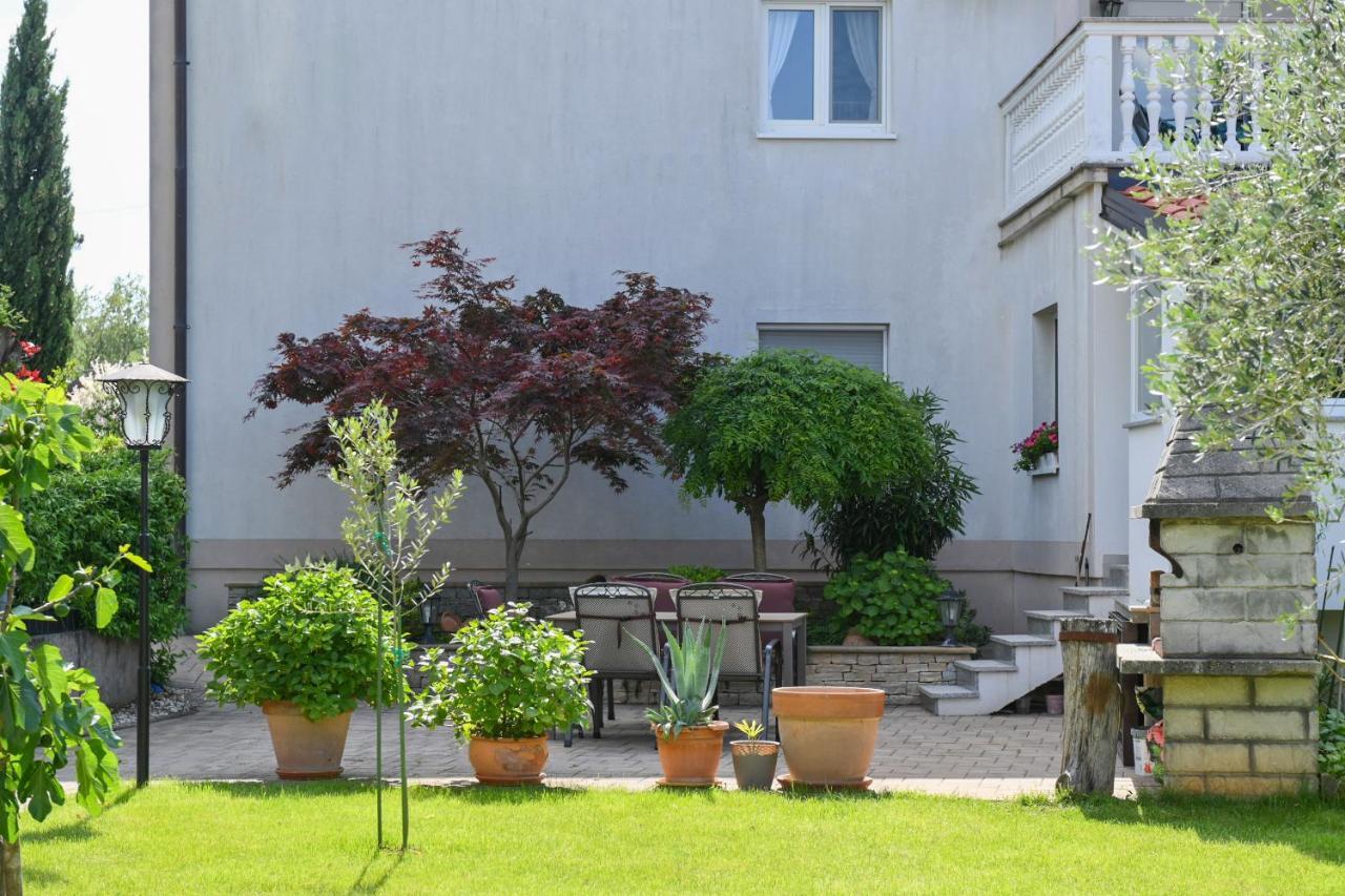 Apartments Basic Sveti Anton 88 Malinska Esterno foto