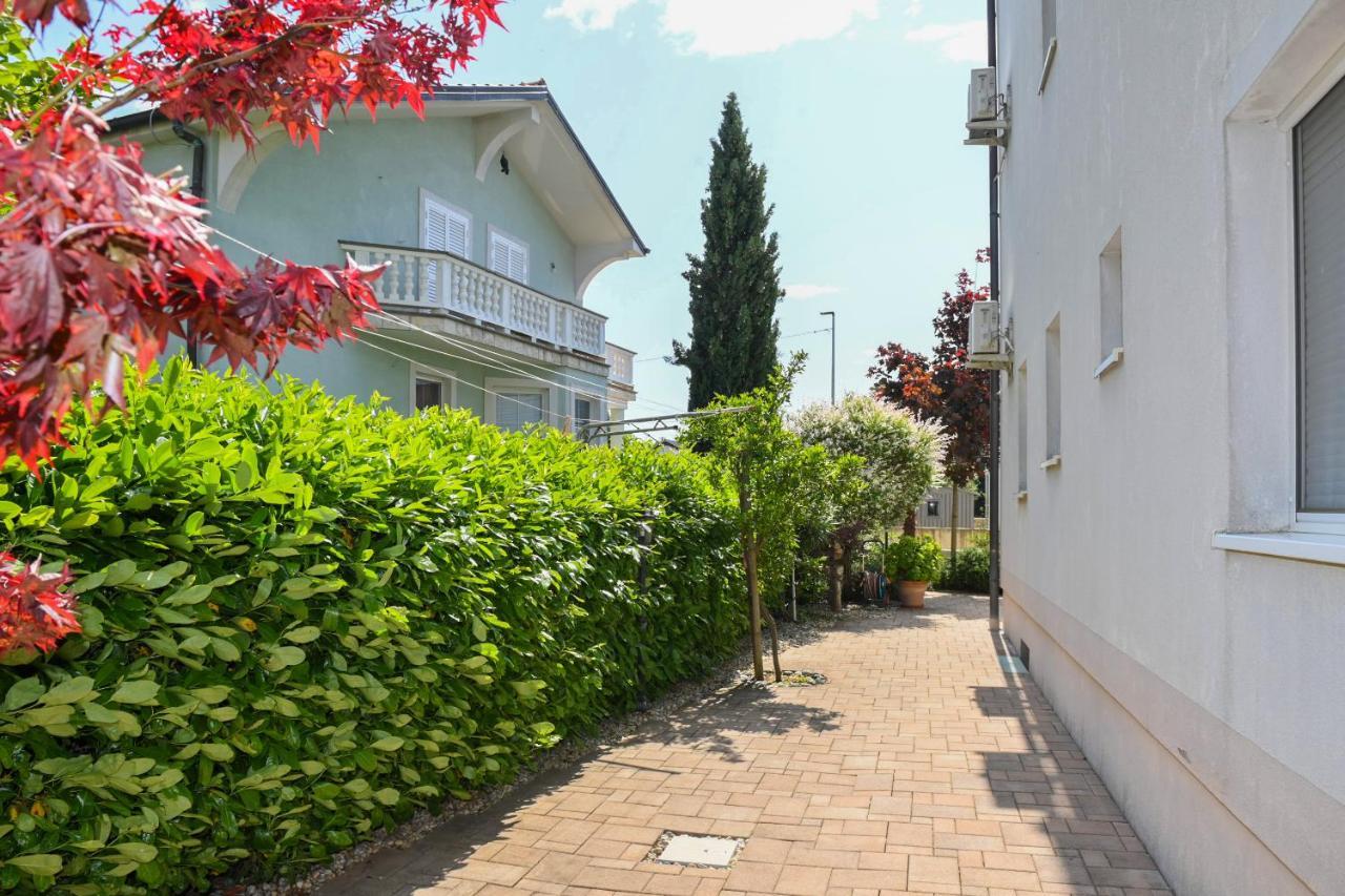 Apartments Basic Sveti Anton 88 Malinska Esterno foto
